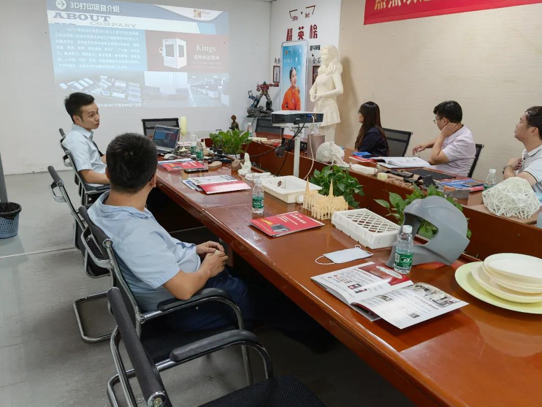 廣西理工職業(yè)技術(shù)學校領(lǐng)導一行蒞臨我司交流參觀 洽談增材制造(3D打印)校企專業(yè)共建合作事宜
